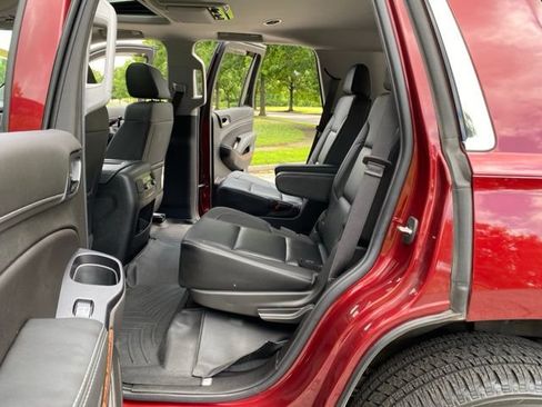 Used 2019 Chevrolet Tahoe Premier AWD/4WD image 39