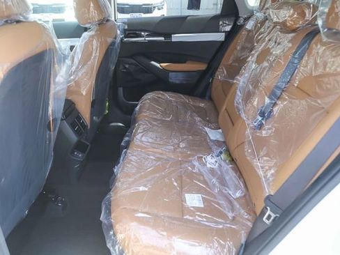 New 2026 Kia Seltos EX w/ EX Sunroof Package image 11