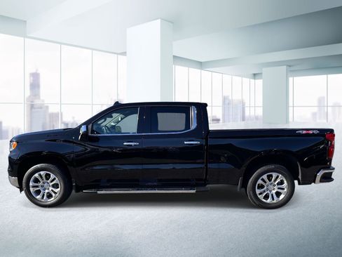 Used 2023 Chevrolet Silverado 1500 LTZ w/ LTZ Convenience Package II AWD/4WD image 2