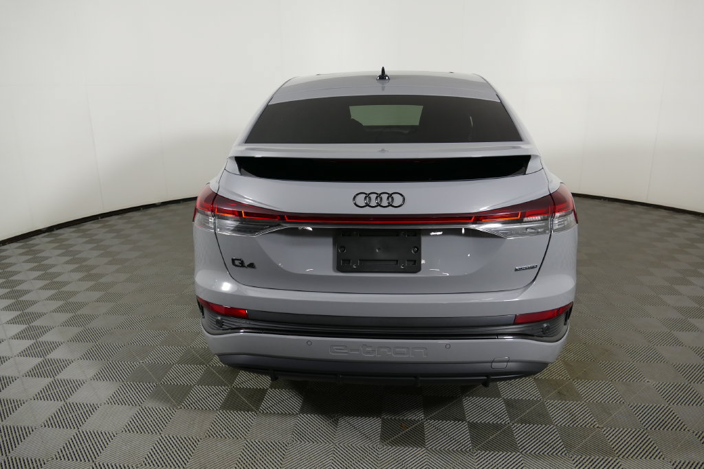 Used 2023 Audi Q4 e-tron Premium Plus w/ Premium Plus AWD/4WD image 4