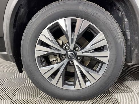 Used 2023 Nissan Rogue SV image 13