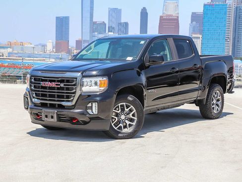 Used 2022 GMC Canyon AT4 w/ Driver Alert Package AWD/4WD image 1