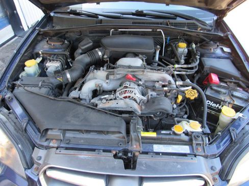 Used 2005 Subaru Legacy 2.5i AWD/4WD image 13
