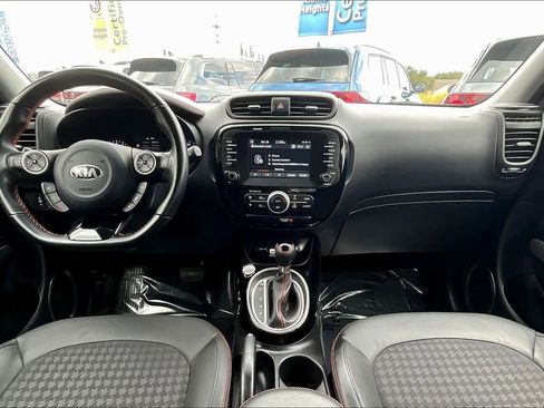 Used 2018 Kia Soul ! image 15