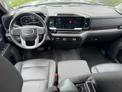 Used 2025 GMC Sierra 1500 SLT RWD image 11