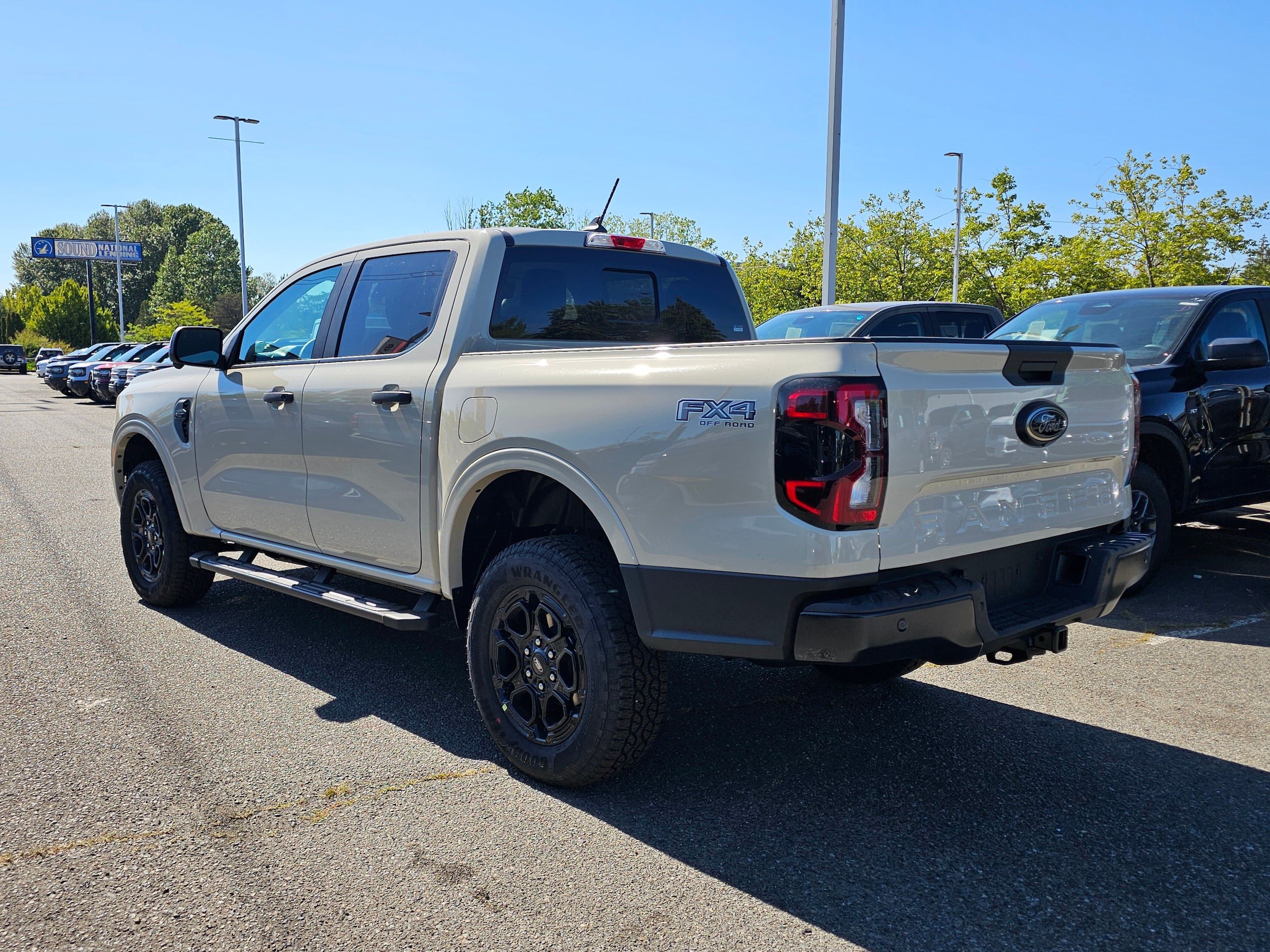 New 2026 Ford Ranger XLT w/ FX4 Off-Road Package AWD/4WD image 7