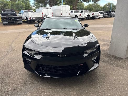 Used 2016 Chevrolet Camaro SS RWD image 3