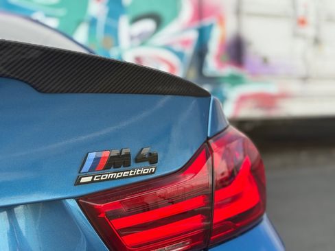 Used 2017 BMW M4 Coupe image 13