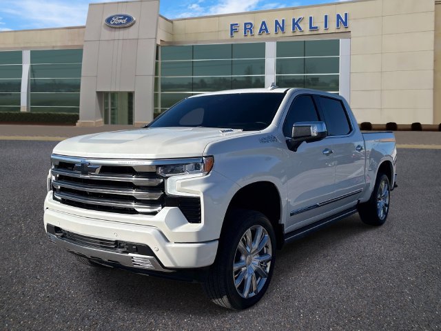 Used 2025 Chevrolet Silverado 1500 High Country AWD/4WD image 3