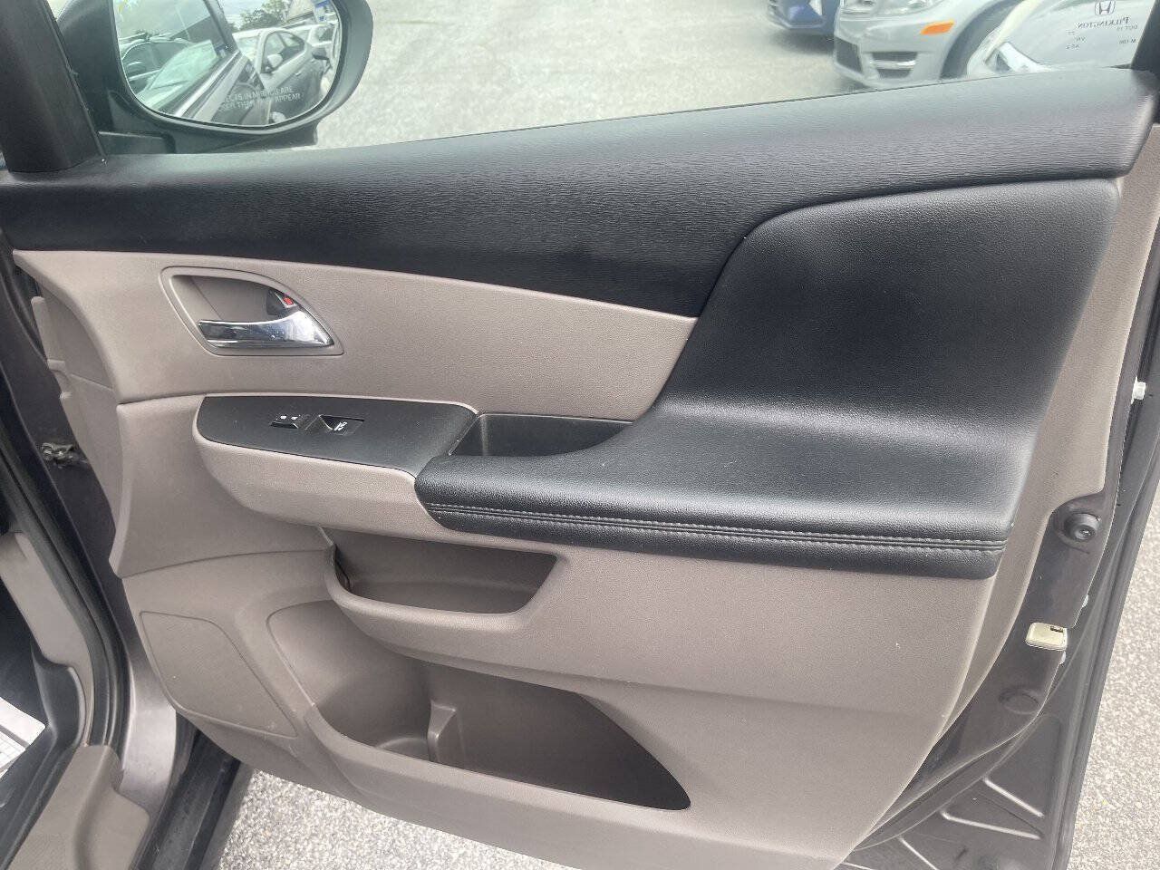 Used 2015 Honda Odyssey EX-L image 28