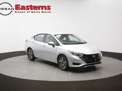 Used 2025 Nissan Versa SV FWD image 48