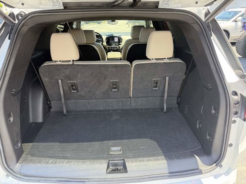 Used 2022 Chevrolet Traverse Premier w/ LPO, Blackout Package image 57