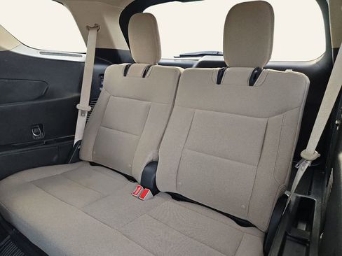 Used 2021 Ford Explorer XLT RWD image 14