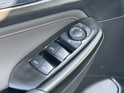 Used 2023 Chevrolet TrailBlazer RS image 16