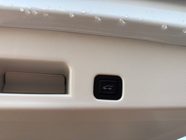 New 2027 GMC Acadia Denali FWD image 21