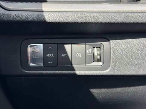 New 2026 Chevrolet Traverse LT w/ Sun and Wheel Package AWD/4WD image 31