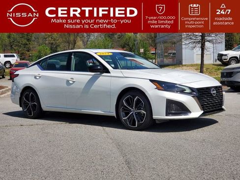 Certified 2024 Nissan Altima 2.5 SR w/ SR Premium Package FWD image 1