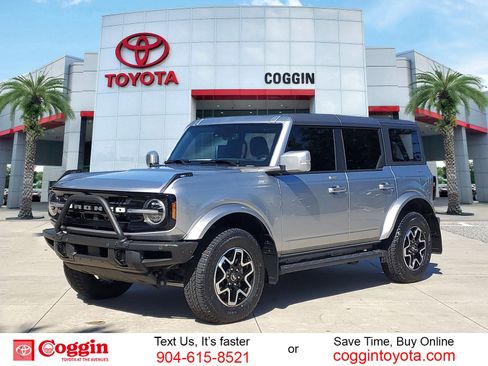 Used 2023 Ford Bronco Outer Banks image 1