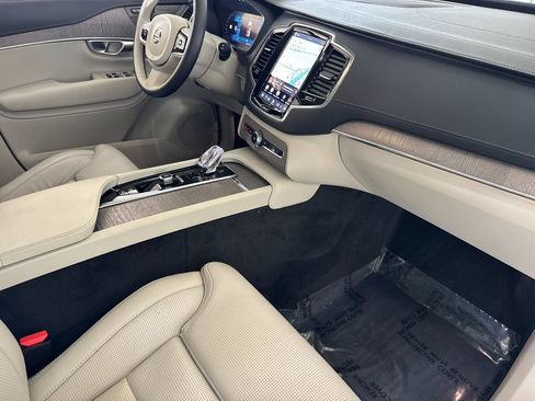 Certified 2023 Volvo XC90 T8 Ultimate w/ Lounge Package AWD/4WD image 16
