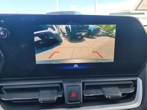 Used 2025 Chevrolet TrailBlazer LS FWD image 11