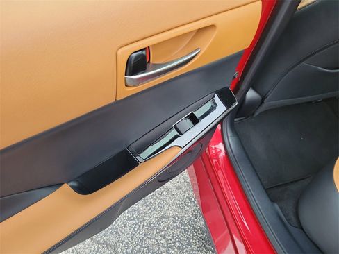 Used 2022 Lexus IS 300 image 10