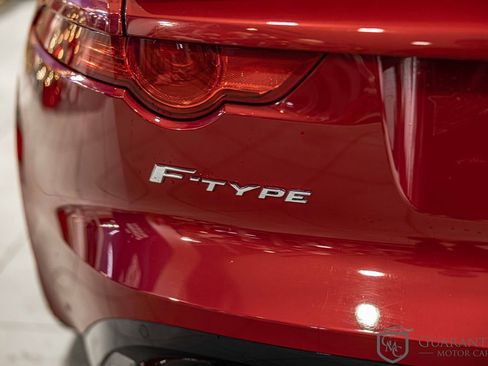 Used 2016 Jaguar F-TYPE R image 15