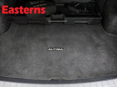 Used 2023 Nissan Altima 2.5 SR w/ SR Premium Package image 9