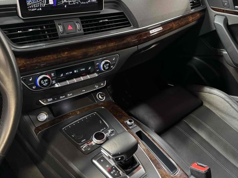 Used 2018 Audi Q5 2.0T Premium Plus w/ Premium Plus Package image 29