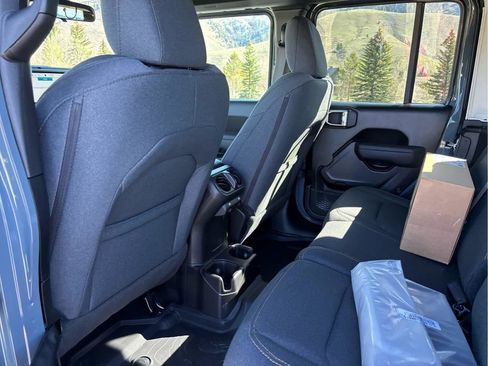 New 2026 Jeep Wrangler Unlimited Sport image 38
