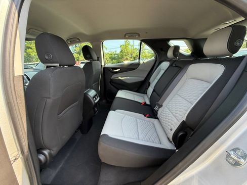 Used 2020 Chevrolet Equinox LS w/ LPO, Floor Liner Package FWD image 22