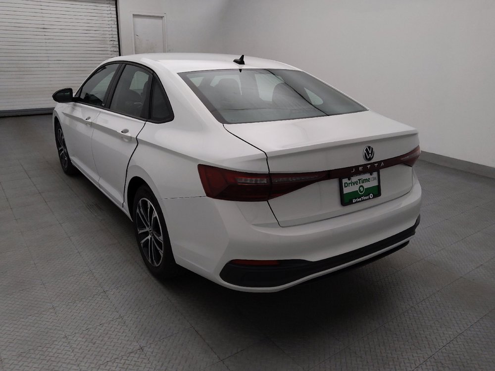Used 2025 Volkswagen Jetta Sport FWD image 5