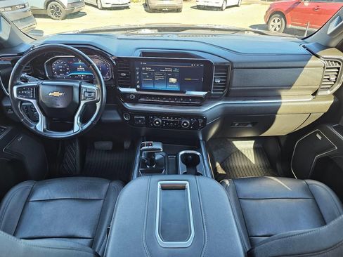 Used 2022 Chevrolet Silverado 1500 LTZ AWD/4WD image 17