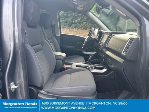 Used 2023 Nissan Frontier SV w/ SV Convenience Package image 41