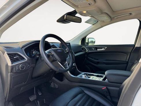 Certified 2023 Ford Edge SEL w/ Convenience Package AWD/4WD image 9
