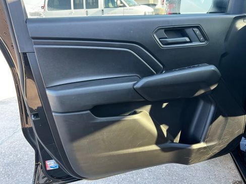 Used 2025 Chevrolet Colorado W/T w/ WT Custom Package image 10