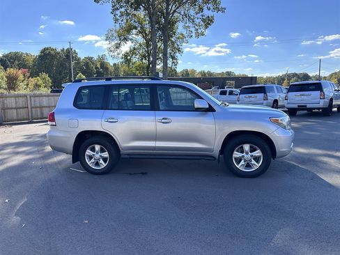 Used 2008 Toyota Land Cruiser image 6