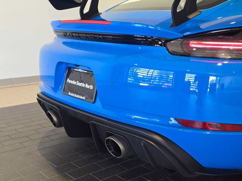 Used 2023 Porsche 718 Cayman GT4 RS RWD image 15