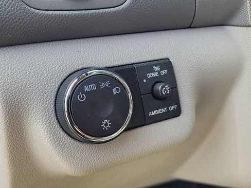 Used 2017 Buick Enclave Leather FWD image 28