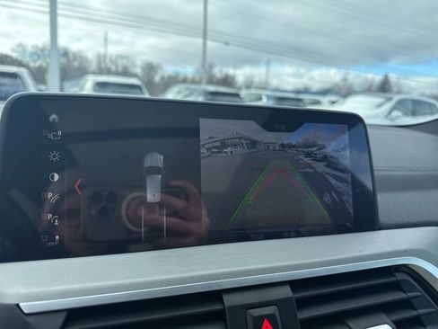 Used 2018 BMW X3 M40i image 17