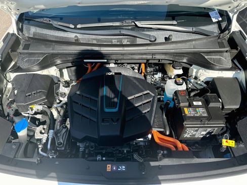 Used 2020 Kia Niro EX Premium w/ Cold Weather Package FWD image 33