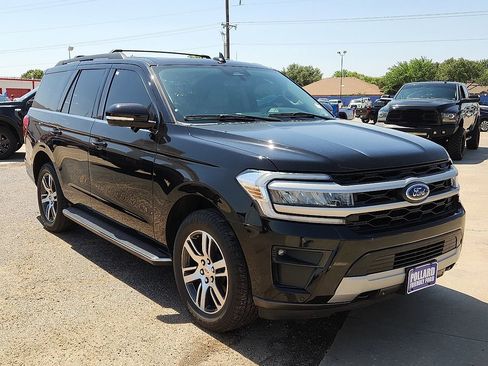 Used 2022 Ford Expedition XLT AWD/4WD image 4