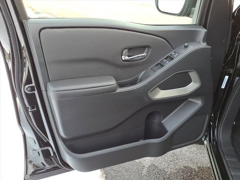 New 2026 Nissan Frontier SV w/ All-Weather Content Package image 12