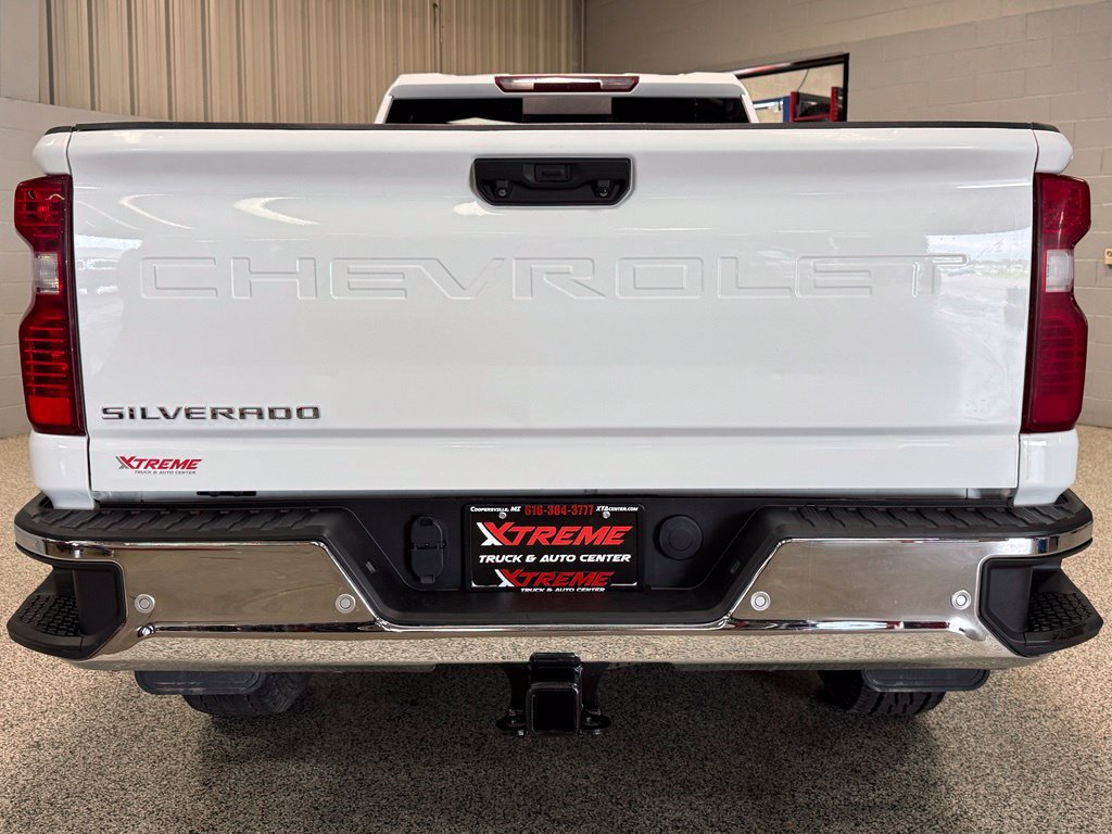 Used 2022 Chevrolet Silverado 3500 LT w/ True North Edition AWD/4WD image 5