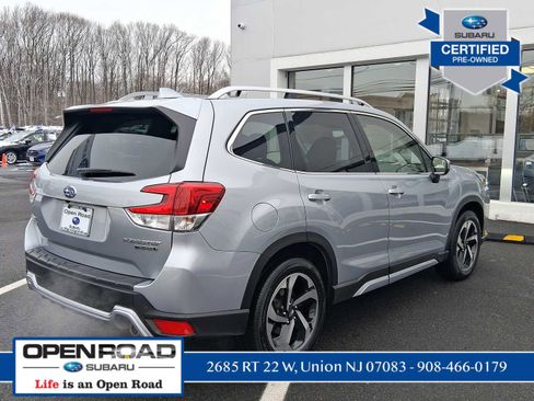 Used 2023 Subaru Forester Touring image 8