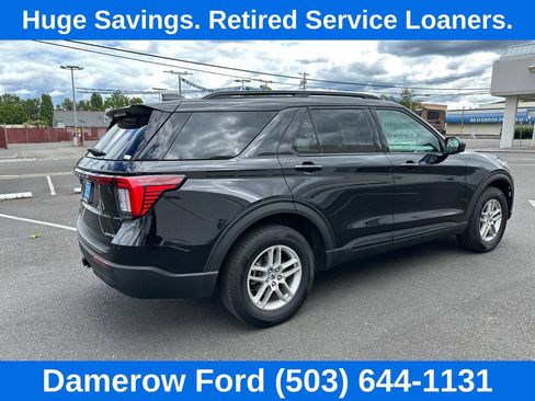 Used 2026 Ford Explorer Active AWD/4WD image 7
