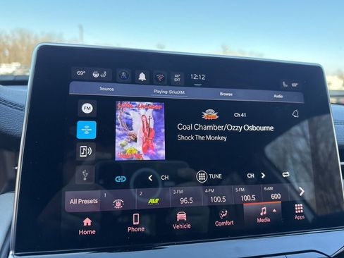 Used 2025 Jeep Compass Limited image 24