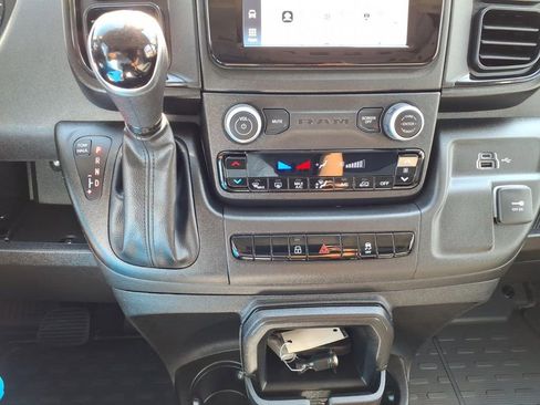 Used 2025 RAM ProMaster 3500 w/ Convenience Group image 6