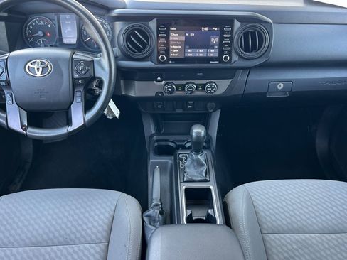 Used 2022 Toyota Tacoma SR RWD image 13