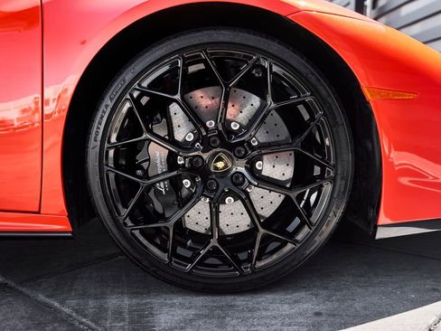 Used 2023 Lamborghini Huracan Tecnica RWD image 30