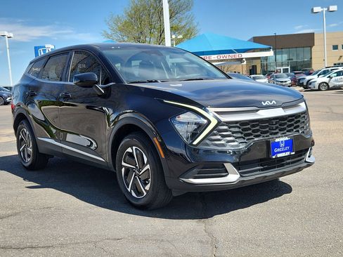 Used 2023 Kia Sportage LX AWD/4WD image 7